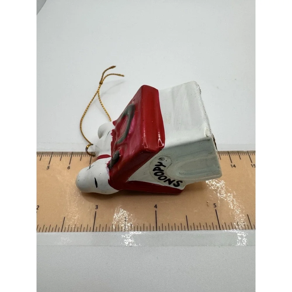 1966 Snoopy Ornament - Snoopy In Doghouse - Peanuts